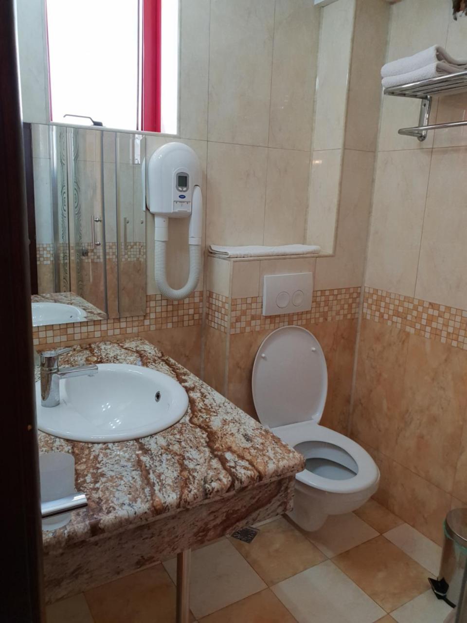 Motru Pensiunea Ghiocela מראה חיצוני תמונה